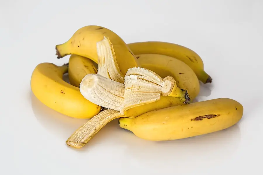 Bucce di banana contro l'acne, il miglior rimedio contro il problema