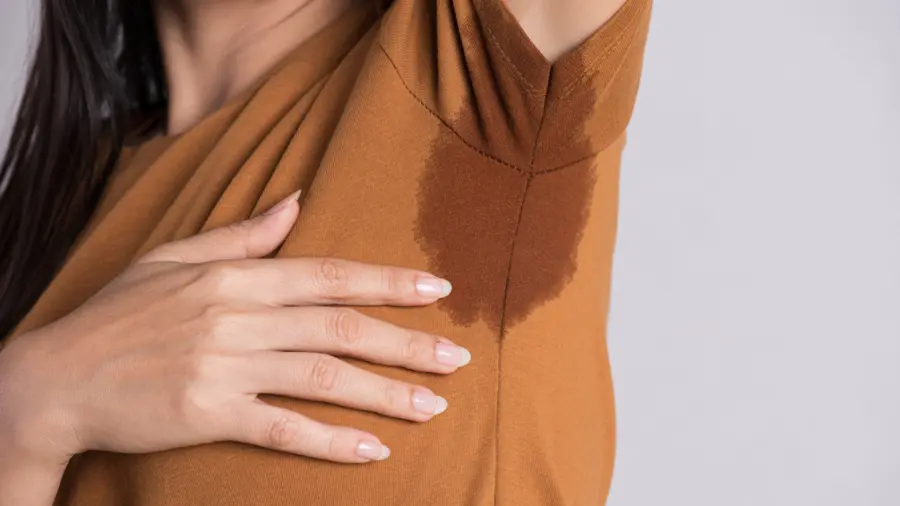 Sudorazione eccessiva: 7 trucchi per combatterla