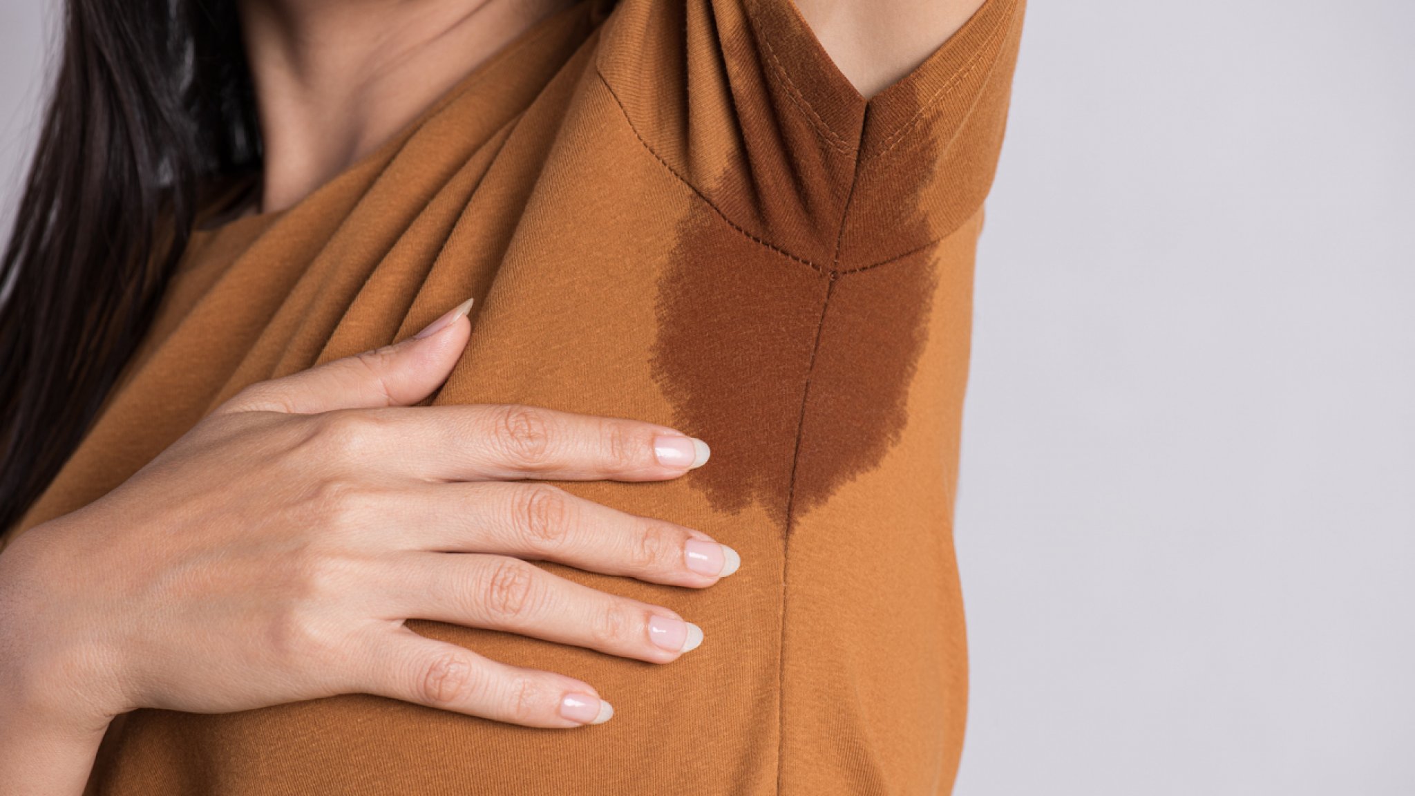 Sudorazione eccessiva: 7 trucchi per combatterla